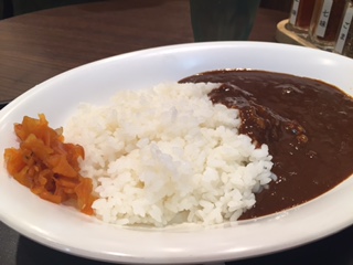 570円のカレー。結構かなり美味かった